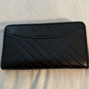 Tory burch black wallet